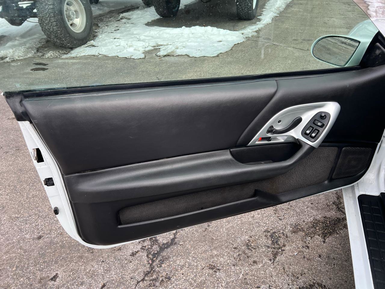 Used 2002 Chevrolet Camaro Z28 w/ SS Performance/Appearance Pkg image 15