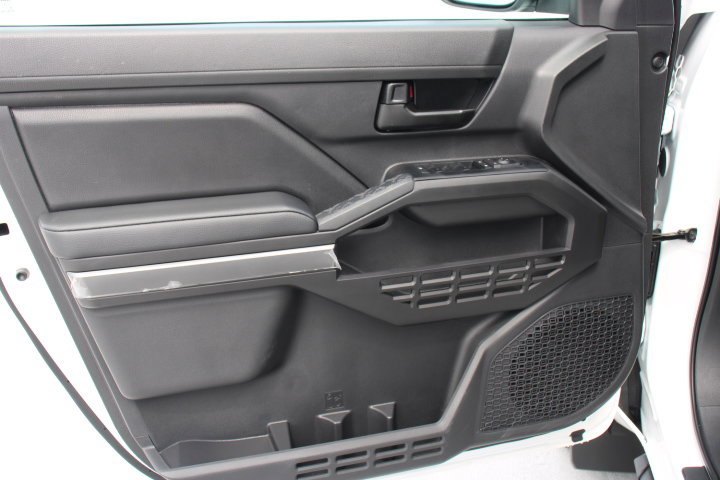 Certified 2026 Toyota Tacoma SR5 AWD/4WD image 12