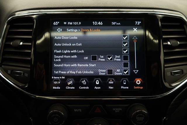 Used 2020 Jeep Grand Cherokee Altitude image 41