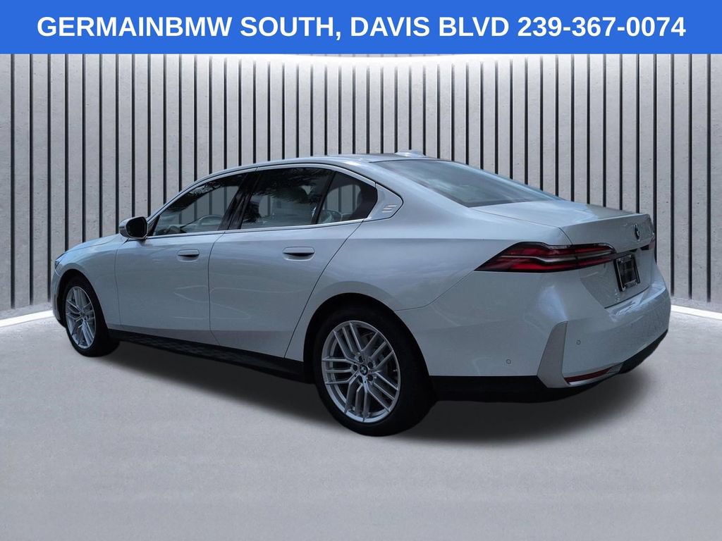 Certified 2024 BMW 530i w/ Premium Package RWD image 7