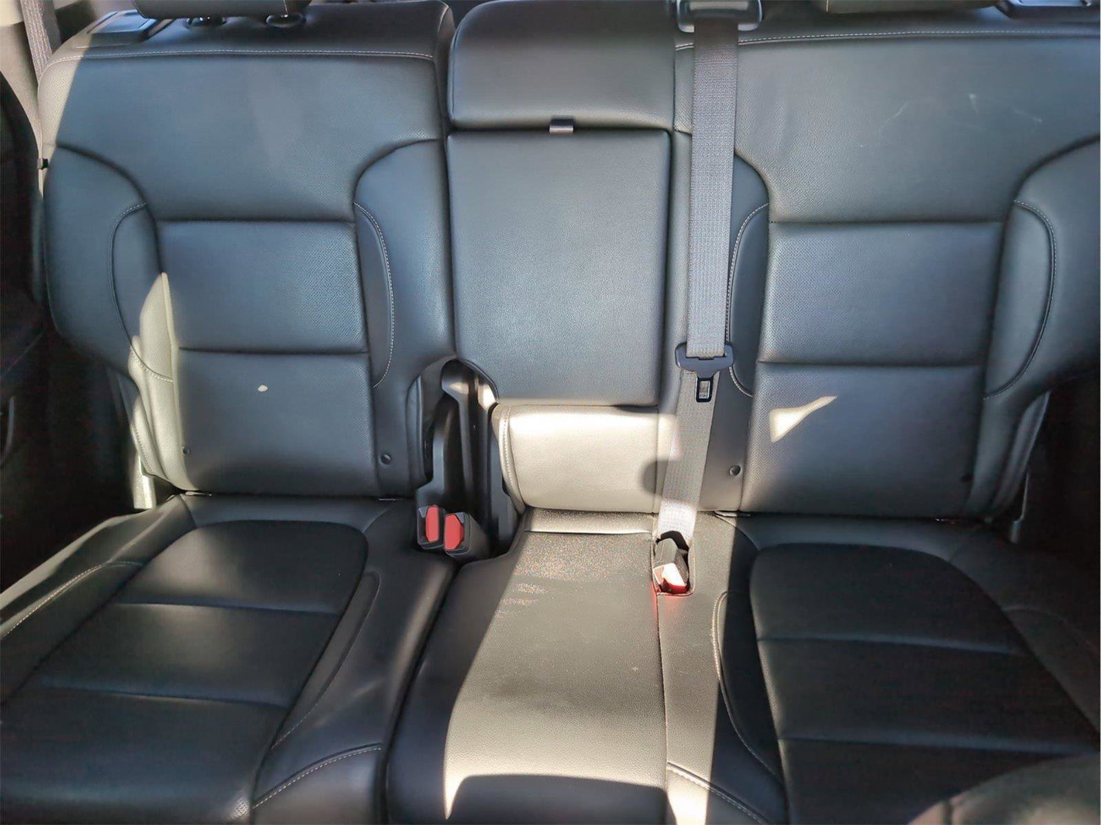 Used 2023 GMC Acadia SLT image 27