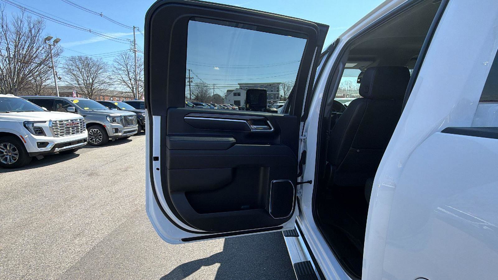 Used 2025 Chevrolet Silverado 2500 LT w/ All Star Edition image 35