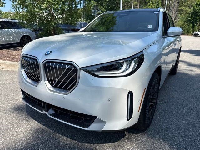 Certified 2025 BMW X3 xDrive30i w/ Premium Package AWD/4WD image 1