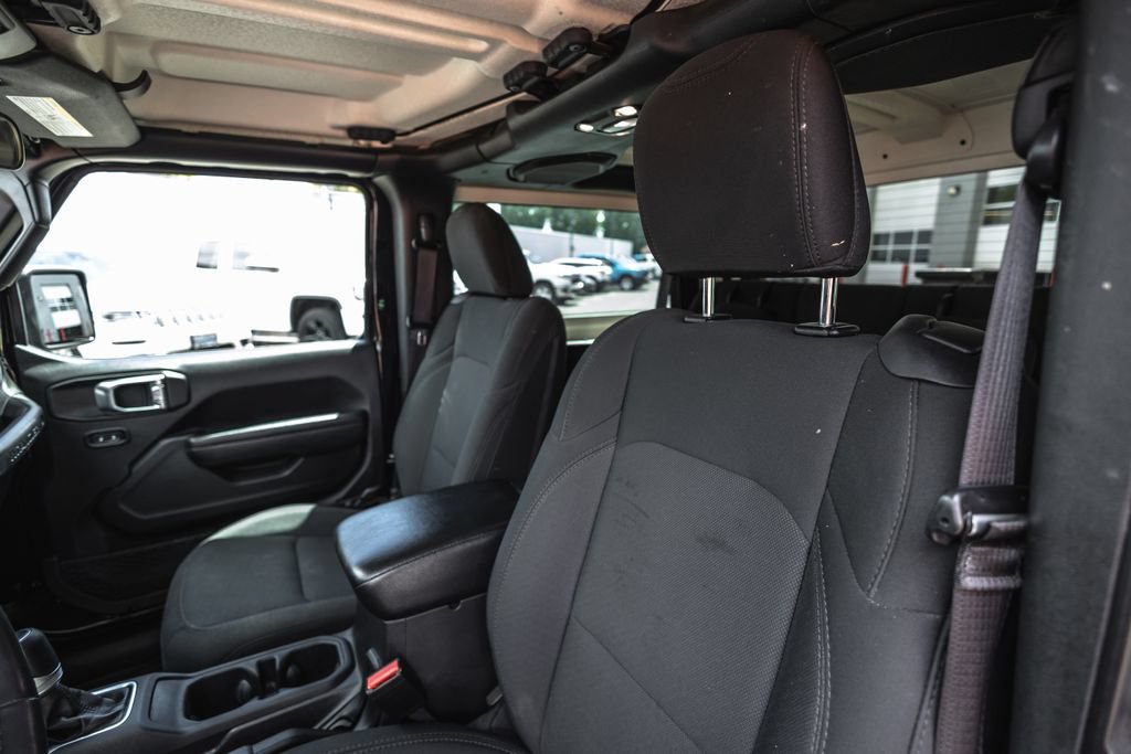 Used 2022 Jeep Wrangler Sport AWD/4WD image 19