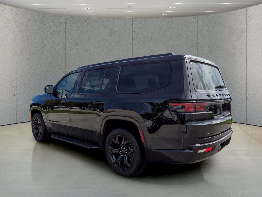 Used 2023 Jeep Wagoneer Series II AWD/4WD image 8