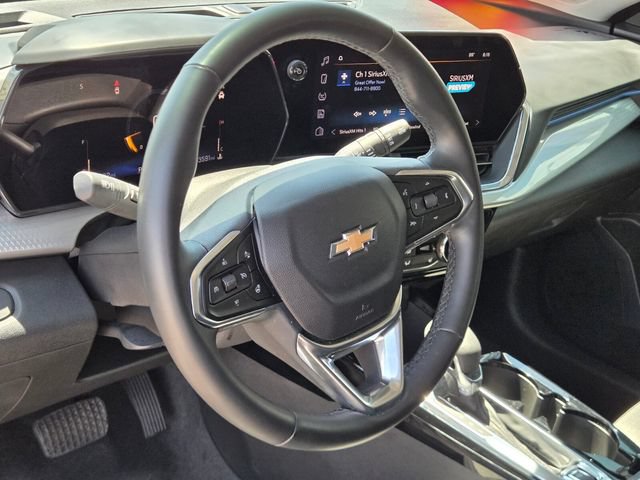 Certified 2025 Chevrolet Trax LT w/ Driver Confidence Package FWD image 18