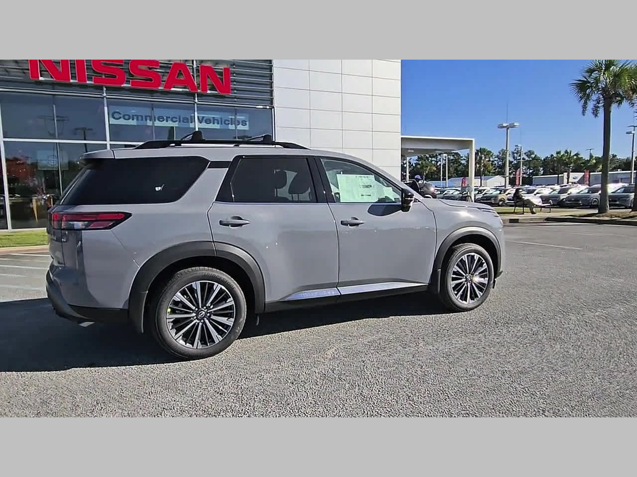 New 2026 Nissan Pathfinder Platinum FWD image 34