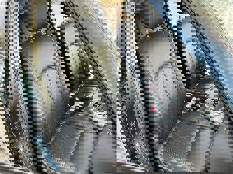 Used 2011 Nissan Juke SL image 34