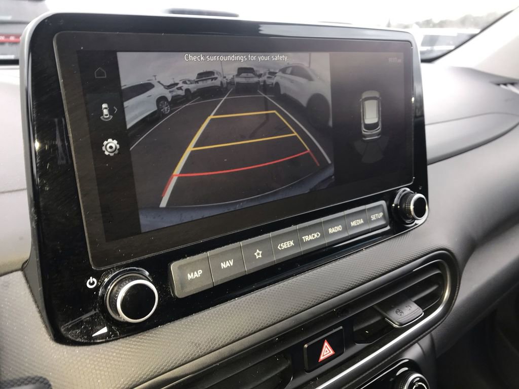 Used 2023 Hyundai Kona Limited AWD/4WD image 17