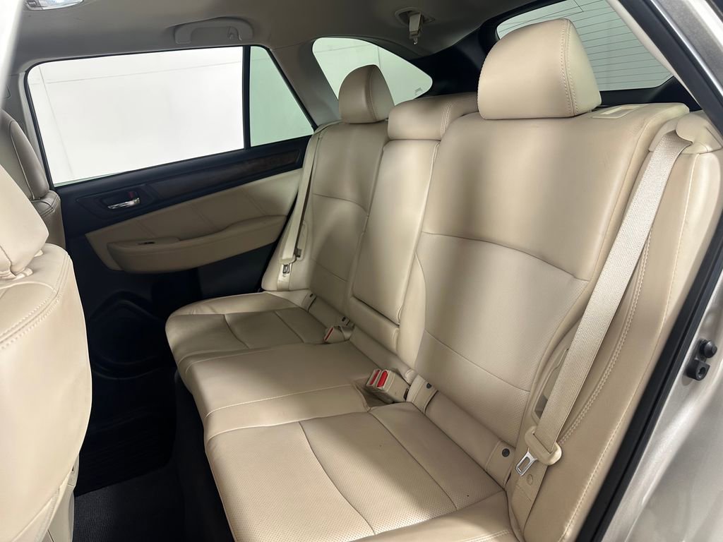 Used 2018 Subaru Outback 3.6R Limited image 17