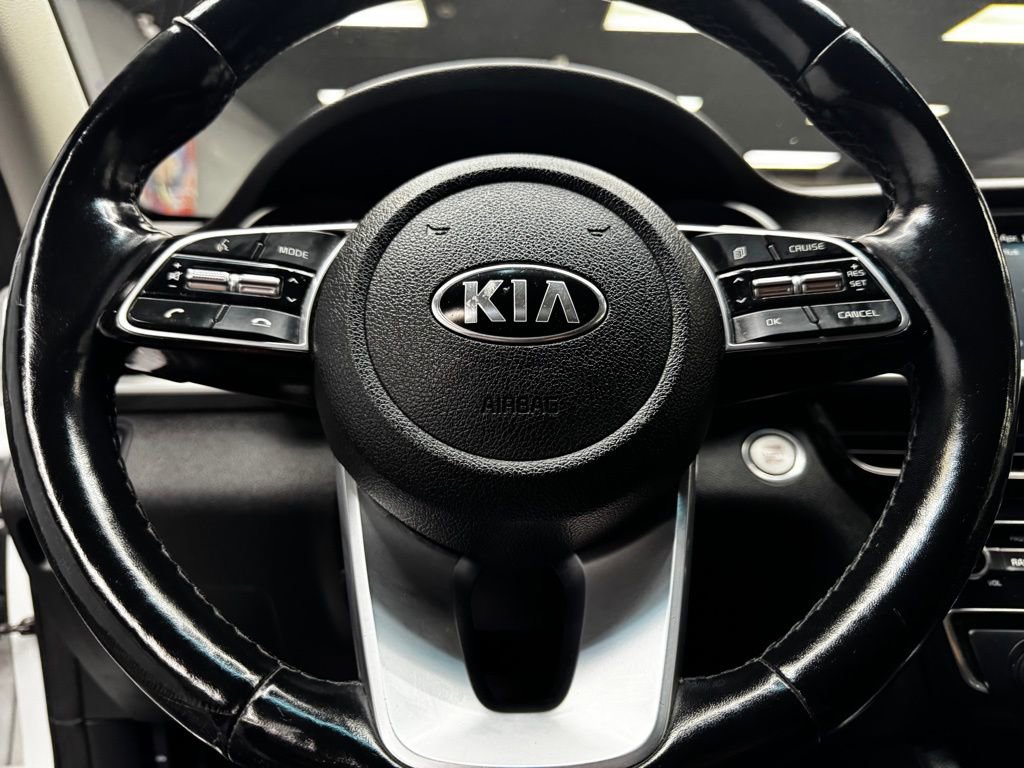 Used 2020 Kia Optima SE image 22