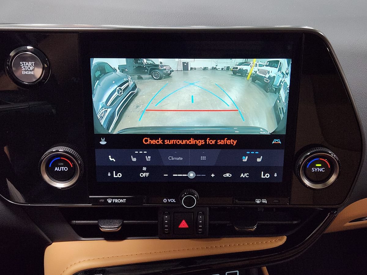 Used 2025 Lexus NX 250 FWD w/ Premium Package image 35