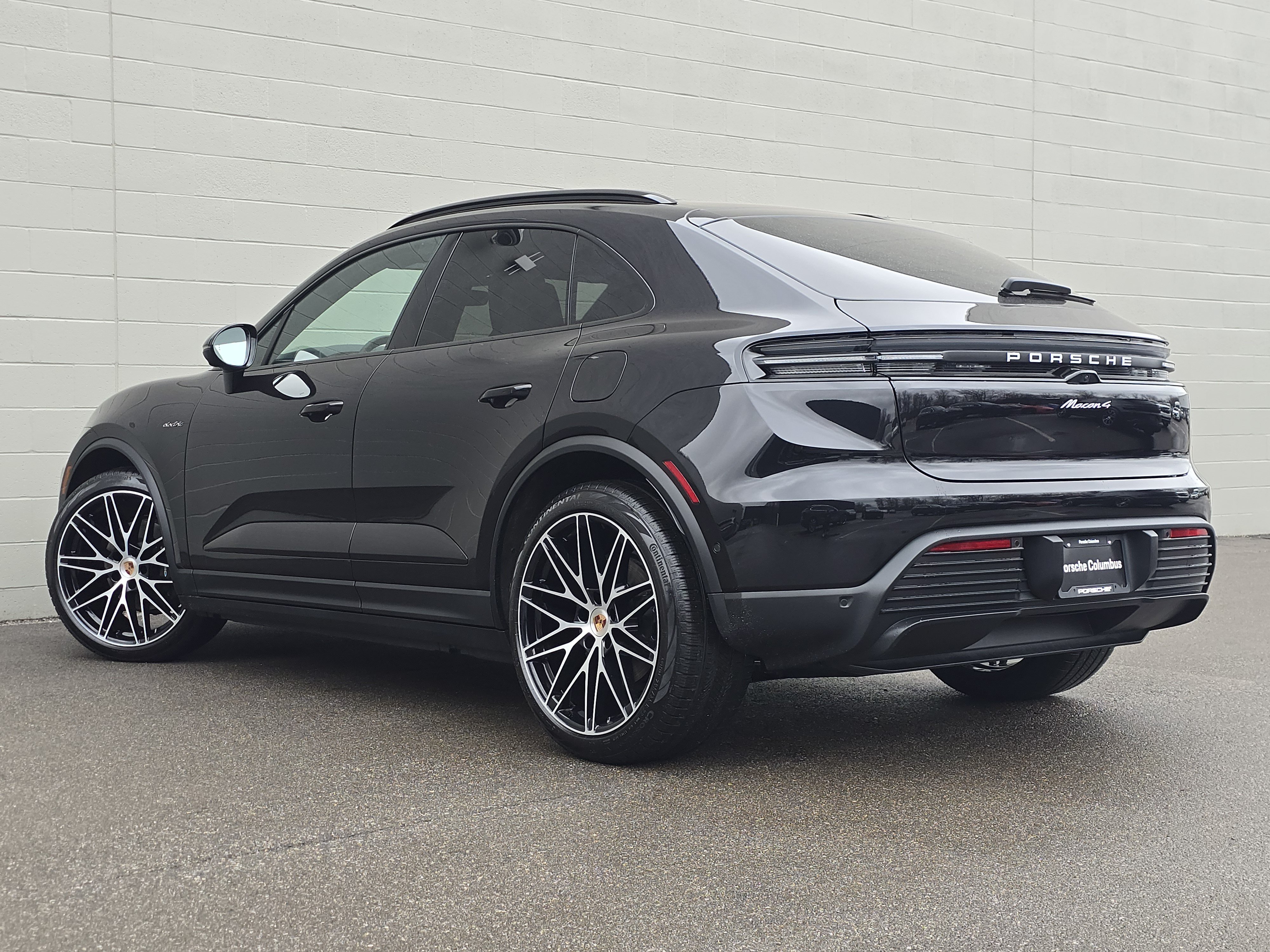 New 2026 Porsche Macan 4 Electric AWD/4WD image 3