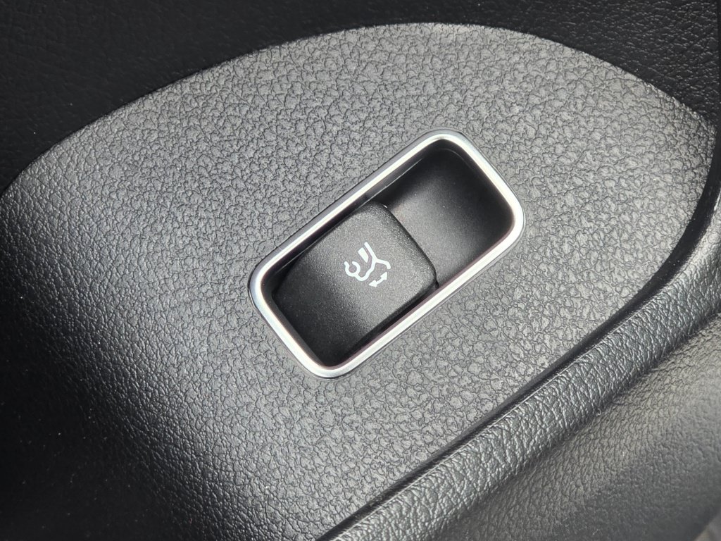 New 2026 Mercedes-Benz GLS 450 4MATIC image 39
