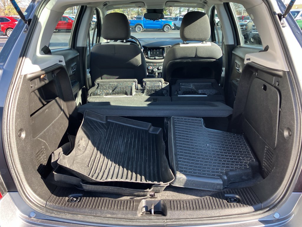 Used 2020 Chevrolet Trax LS image 33