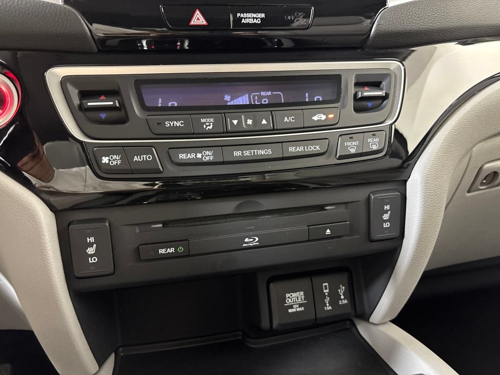 Used 2017 Honda Pilot Touring image 34