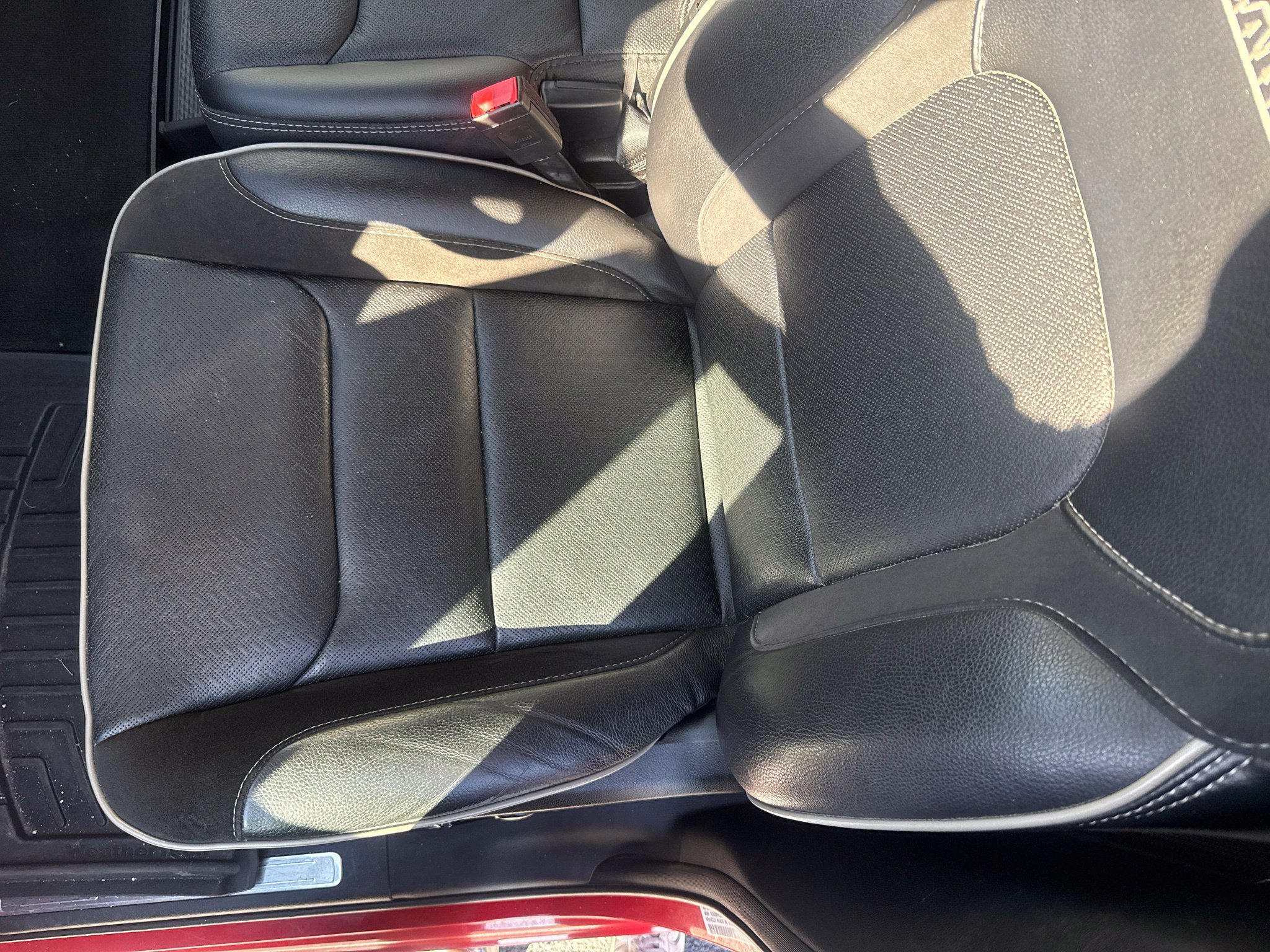 Used 2022 RAM 1500 Laramie AWD/4WD image 13