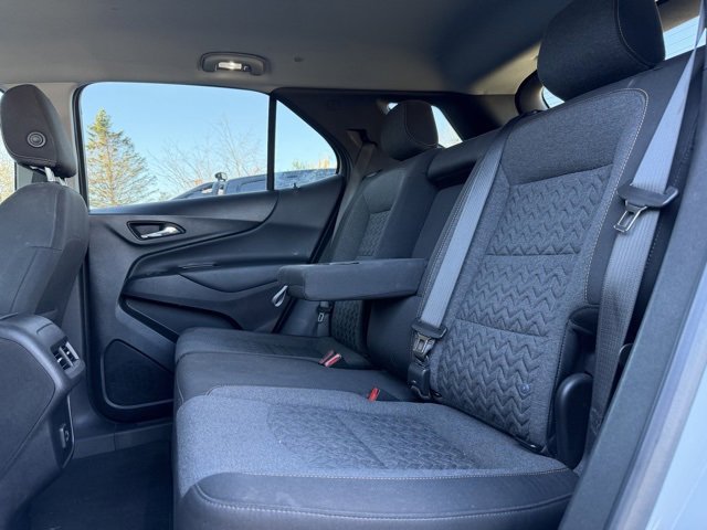 Used 2023 Chevrolet Equinox LT image 32