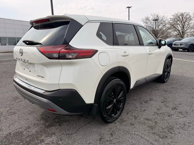 Certified 2023 Nissan Rogue SV image 5