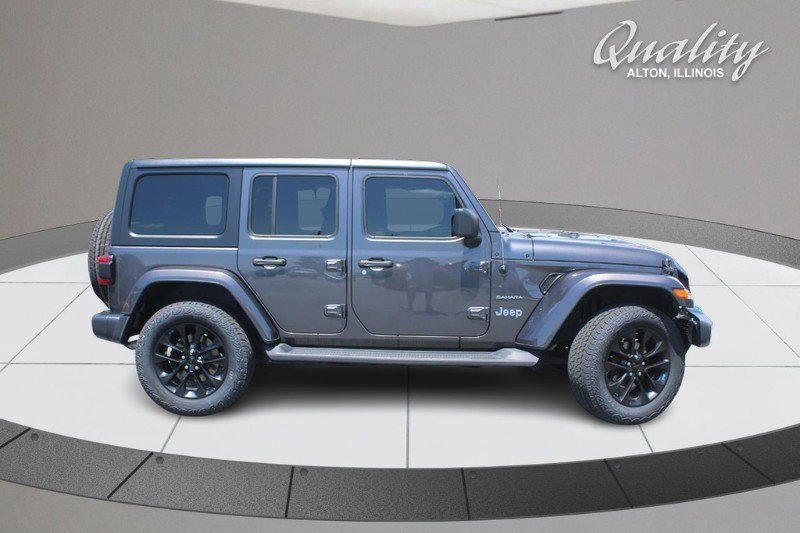 Used 2022 Jeep Wrangler Unlimited Sahara w/ Cold Weather Group image 3