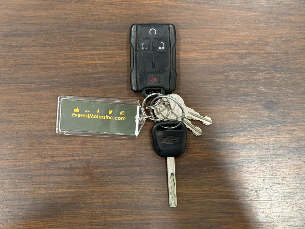 Used 2015 Chevrolet Silverado 2500 LT w/ LT Convenience Package AWD/4WD image 22