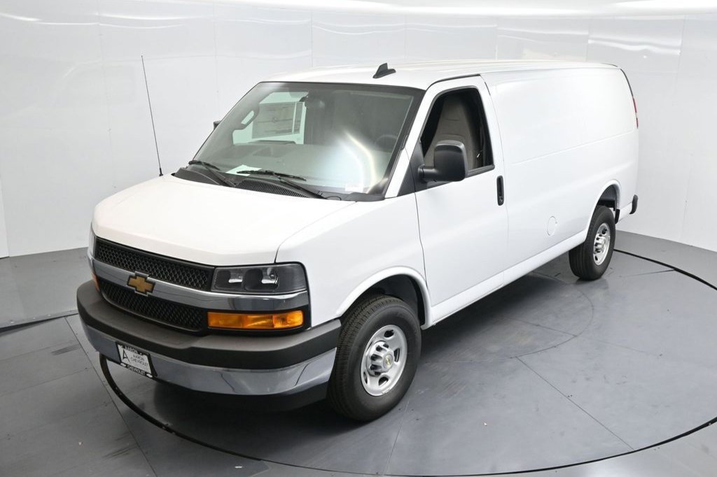 New 2025 Chevrolet Express 2500 w/ Driver Convenience Package RWD image 10