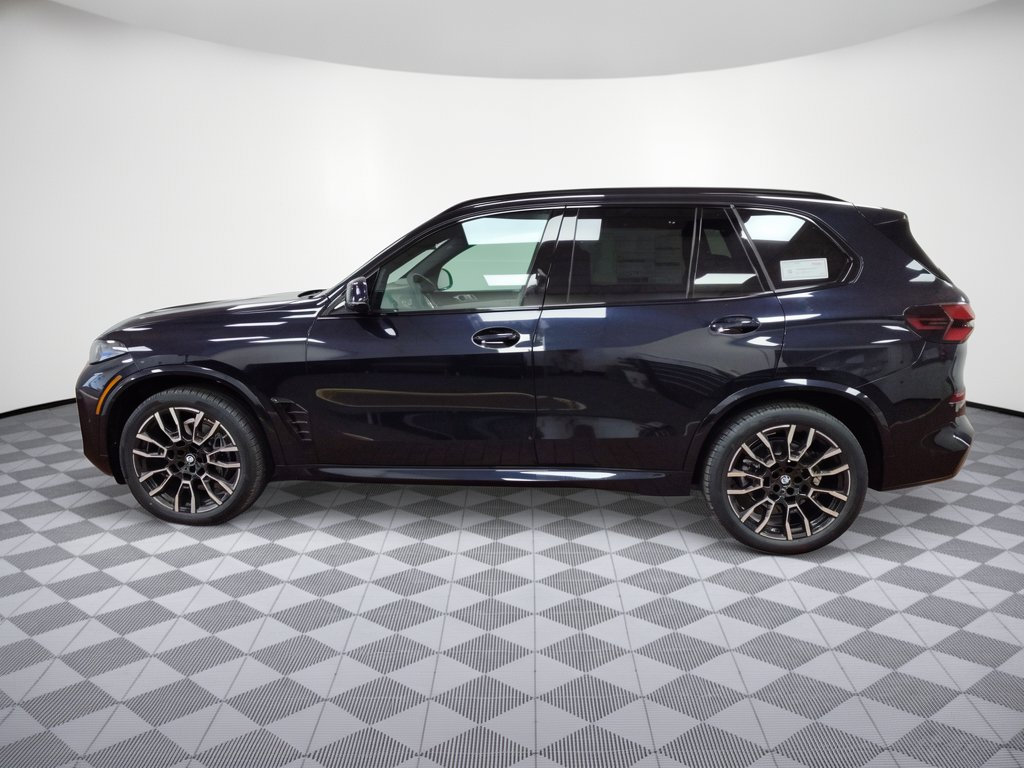 Used 2026 BMW X5 xDrive40i w/ M Sport Package AWD/4WD image 2