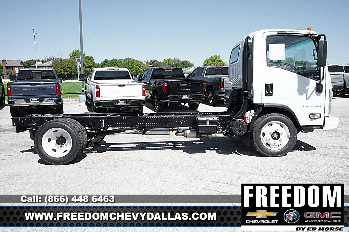 New 2024 Chevrolet Low Cab Forward image 8