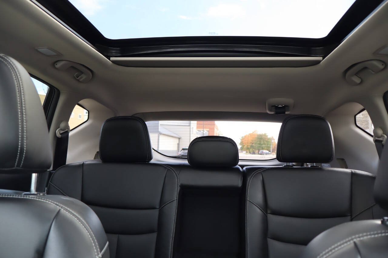 Used 2020 Nissan Murano SL w/ Moonroof Package AWD/4WD image 18