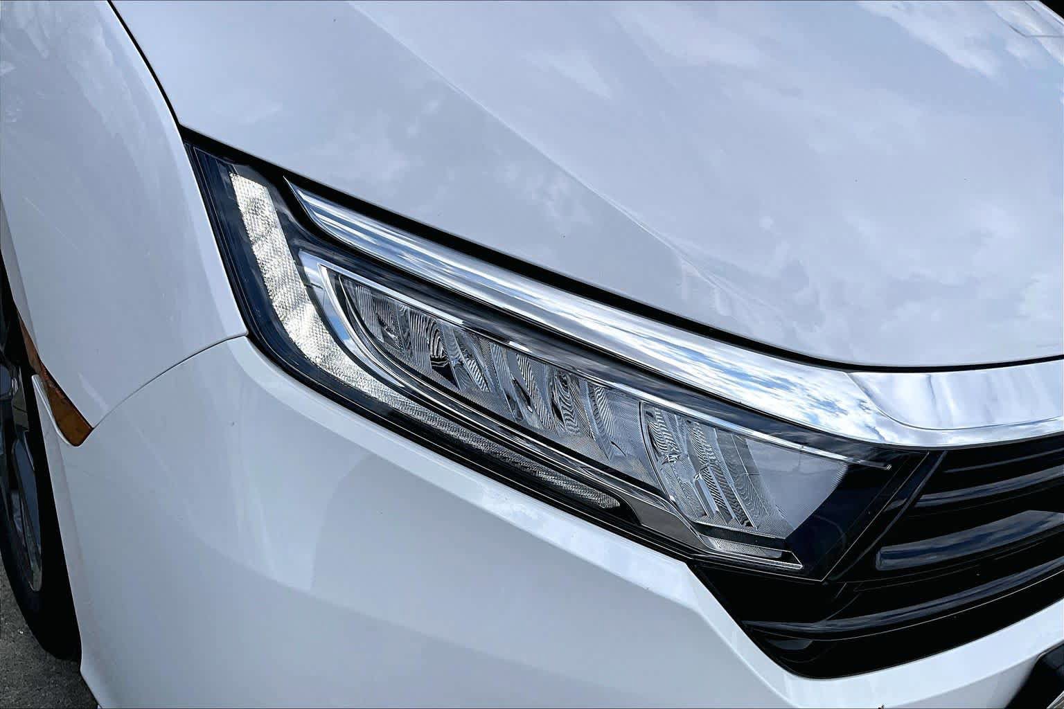 Used 2023 Honda Odyssey Elite image 26