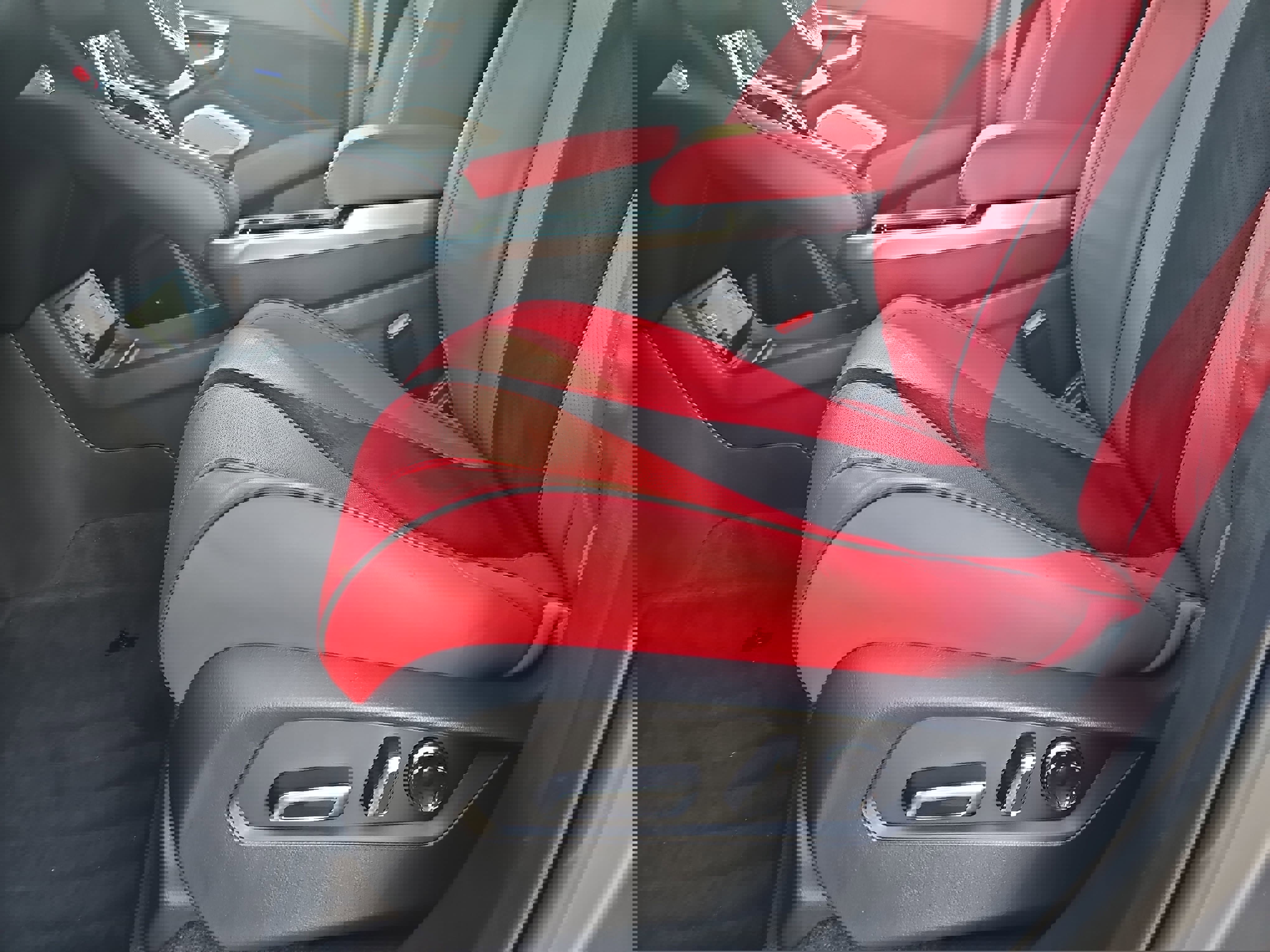 Used 2025 Acura RDX A-Spec image 27