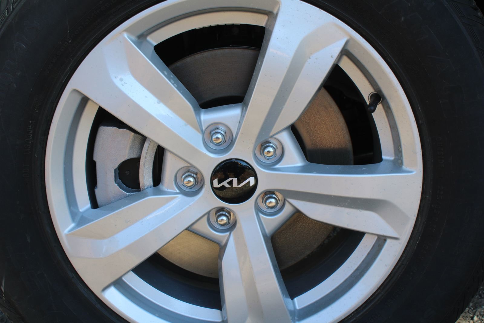 New 2026 Kia Sorento LX image 18