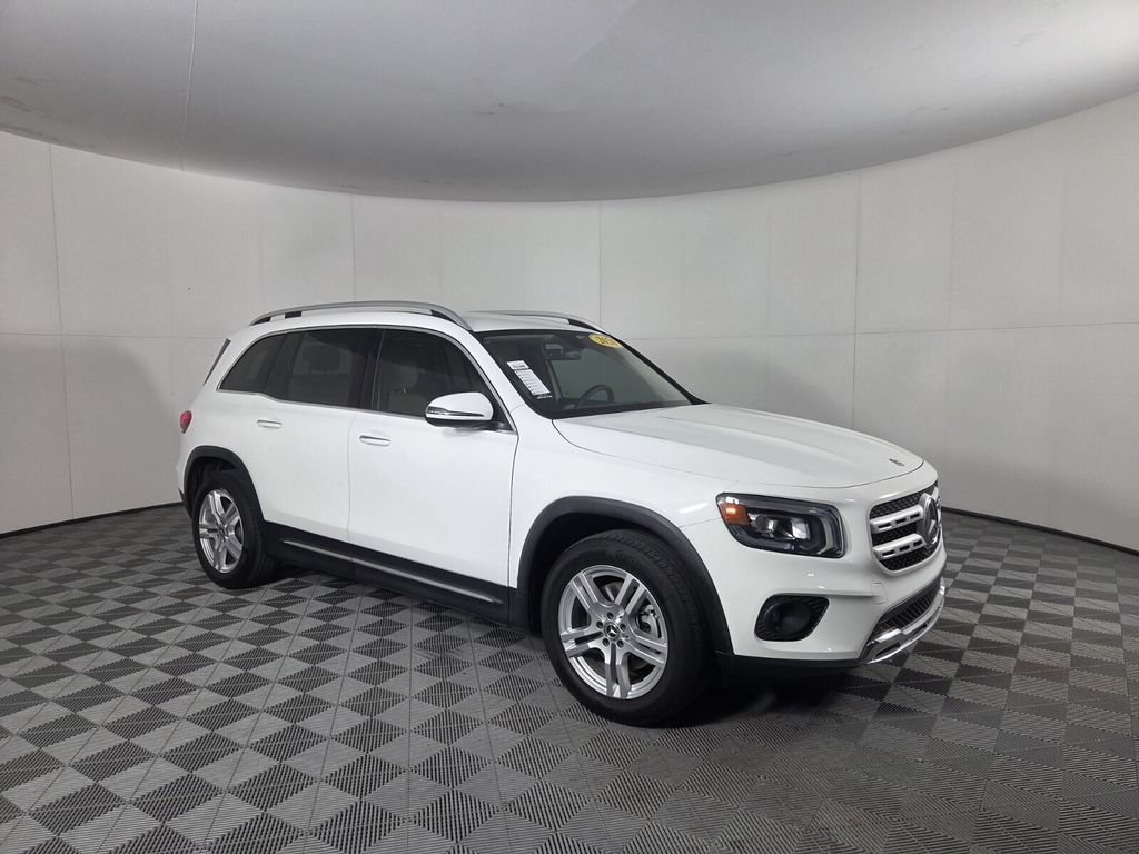 Used 2020 Mercedes-Benz GLB 250 image 2