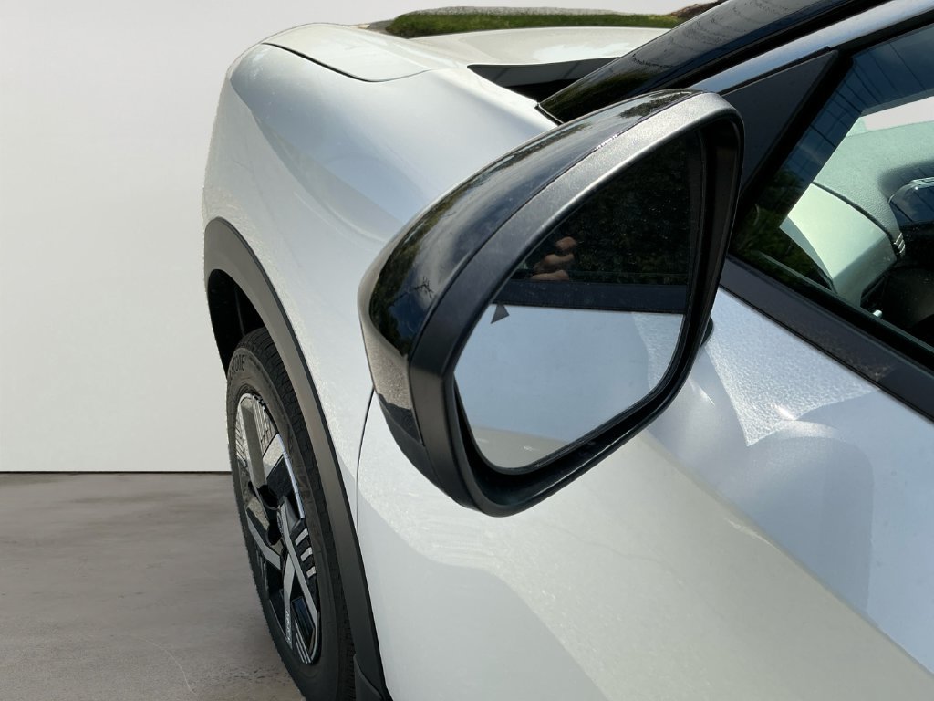New 2027 Nissan Kicks SV FWD image 11