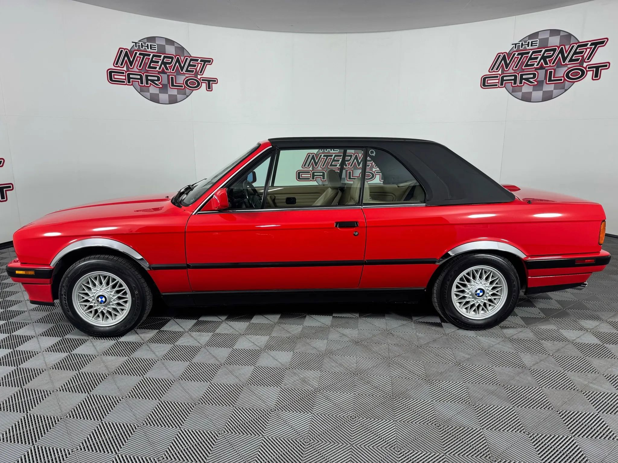 Used 1991 BMW 325i Convertible image 5