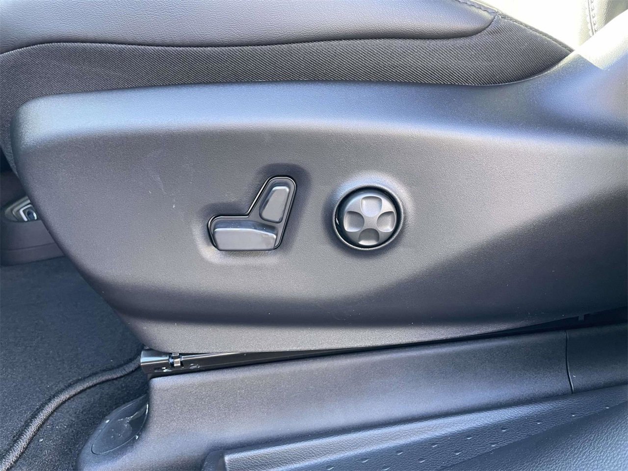 New 2026 Chrysler Pacifica Select image 24