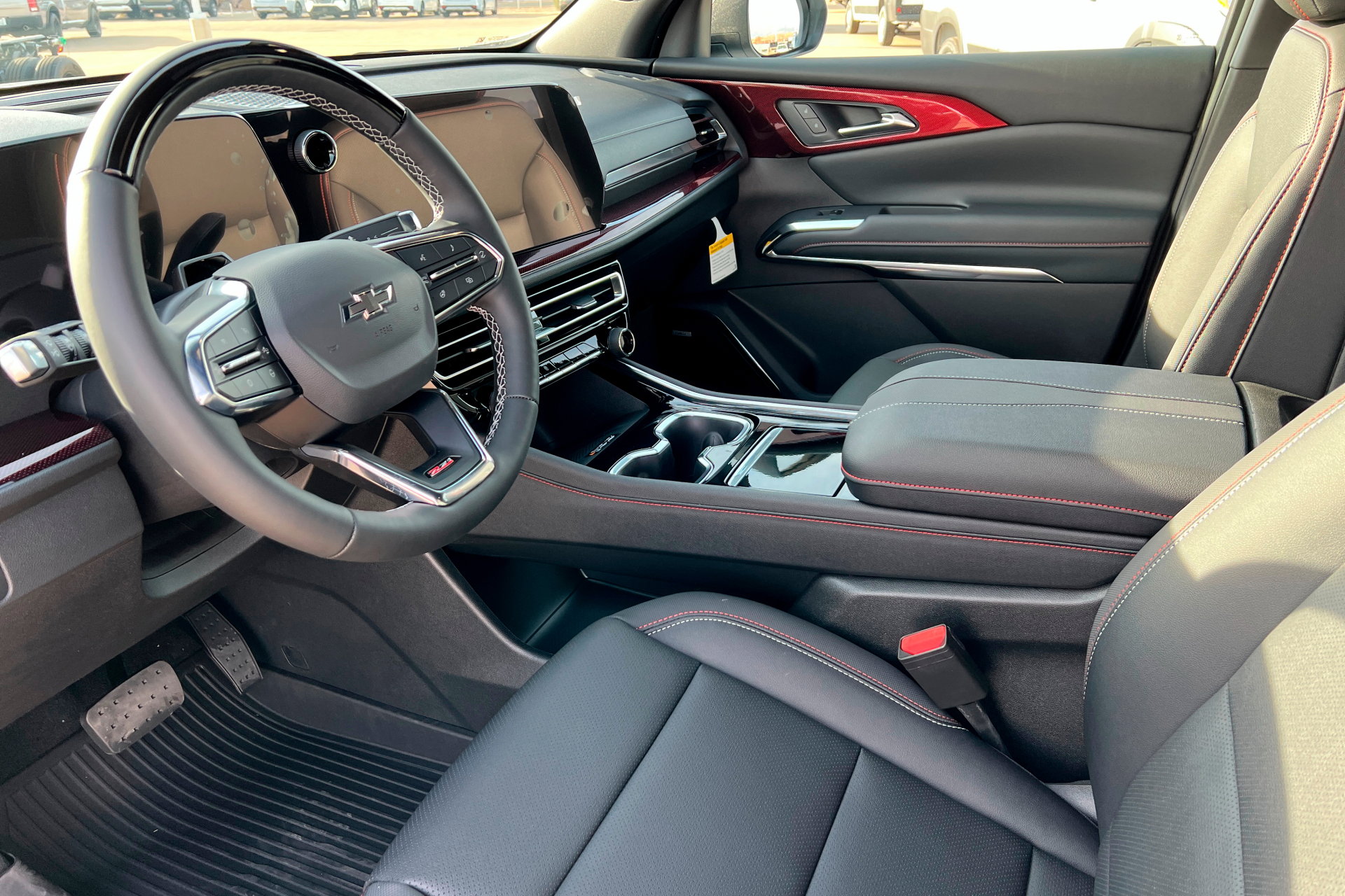 New 2026 Chevrolet Traverse Z71 w/ Enhanced Driving Package image 16