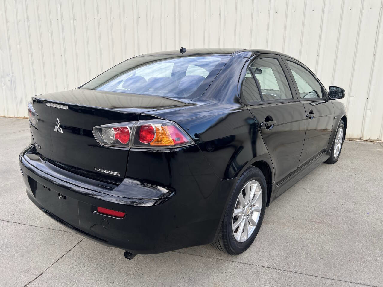 Used 2015 Mitsubishi Lancer ES FWD image 3