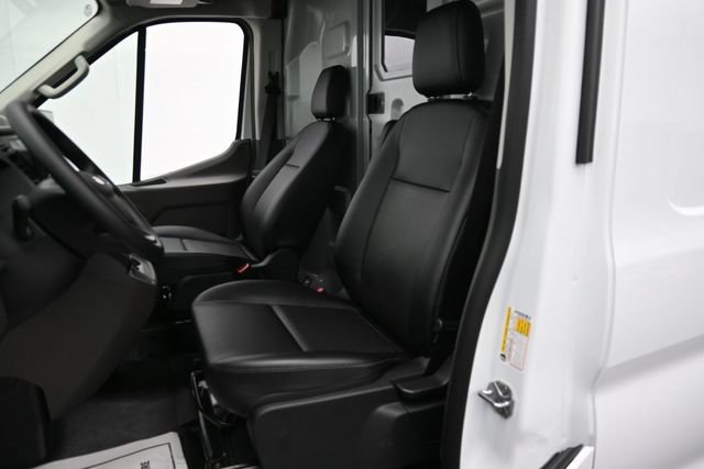 New 2026 Ford Transit 250 148 Medium Roof RWD image 12