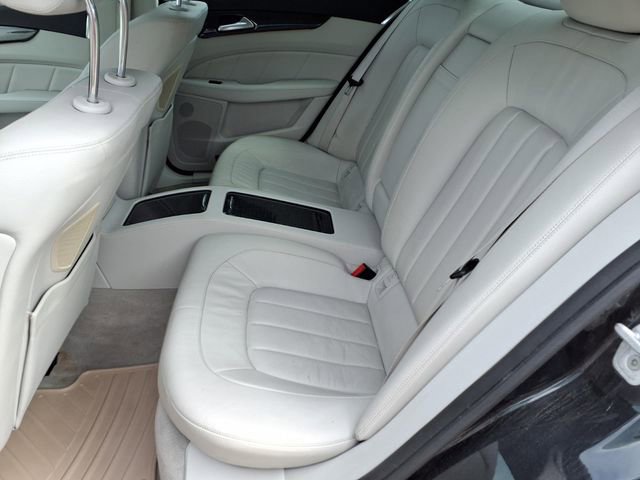 Used 2015 Mercedes-Benz CLS 400 w/ Premium 2 Package image 9