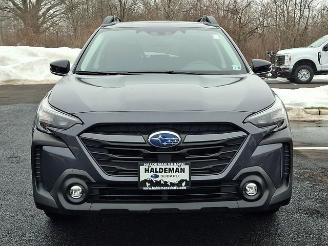 Used 2023 Subaru Outback Premium image 2