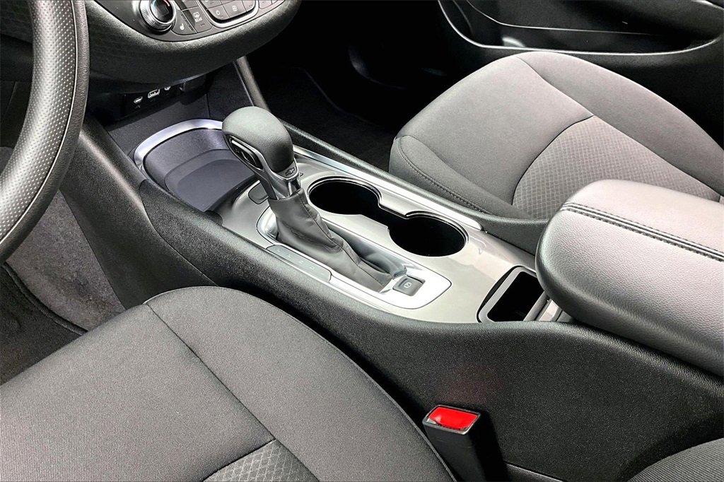 Used 2022 Chevrolet Malibu LT image 15