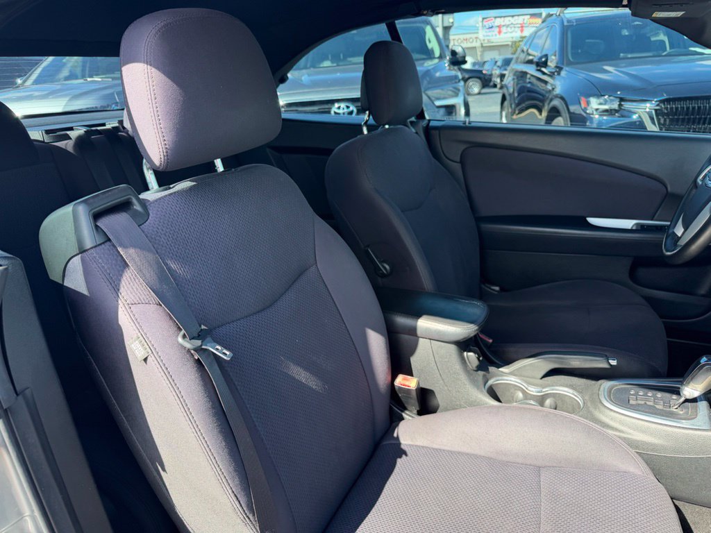 Used 2013 Chrysler 200 Touring FWD image 18
