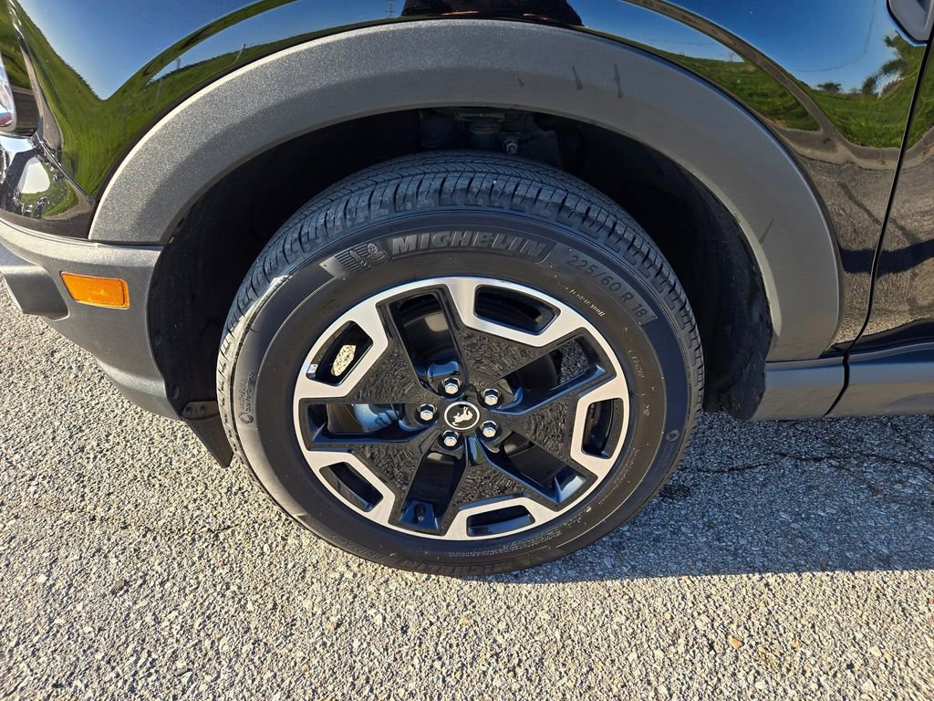 Used 2024 Ford Bronco Sport Outer Banks w/ Tech Package image 11