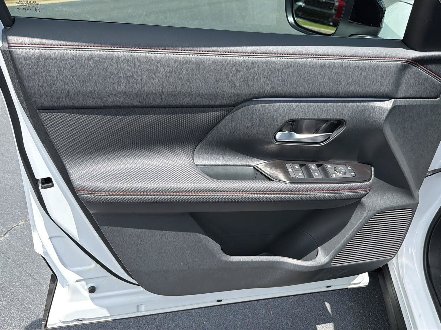 New 2026 Nissan Kicks SR FWD image 16