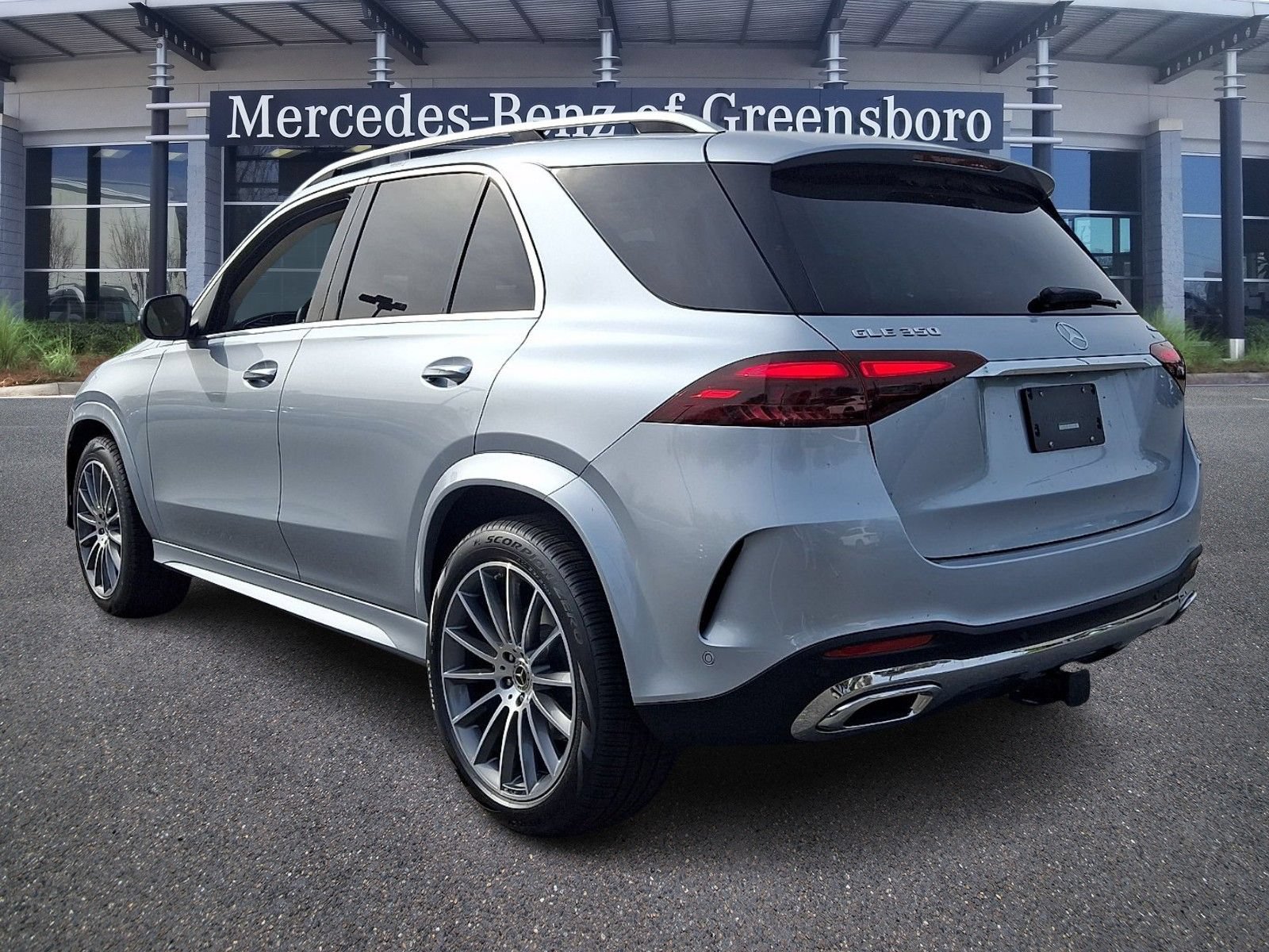 New 2026 Mercedes-Benz GLE 350 4MATIC image 4