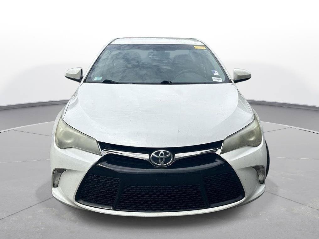 Used 2016 Toyota Camry SE FWD image 3