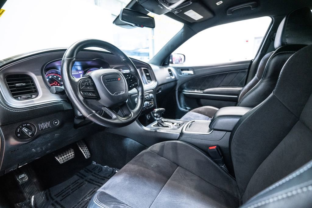 Used 2023 Dodge Charger R/T w/ Plus Group RWD image 4