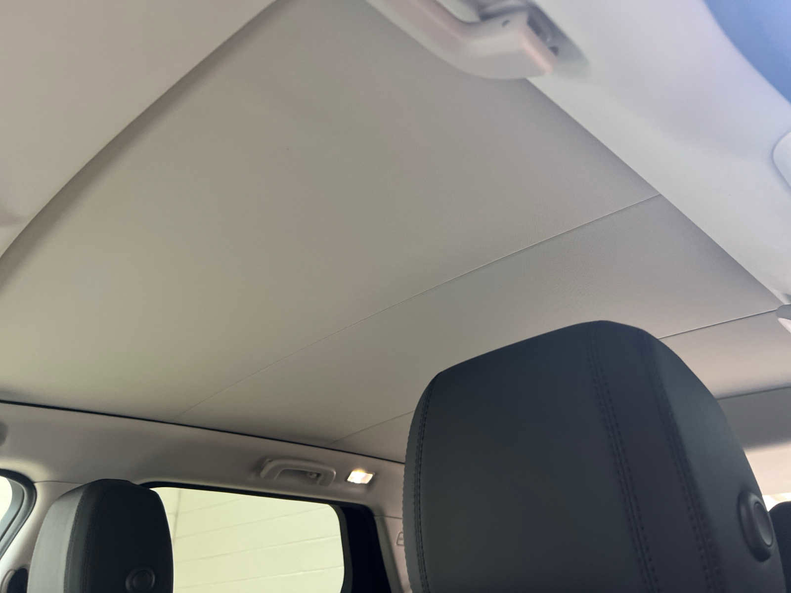 Certified 2025 Land Rover Discovery Sport S image 14