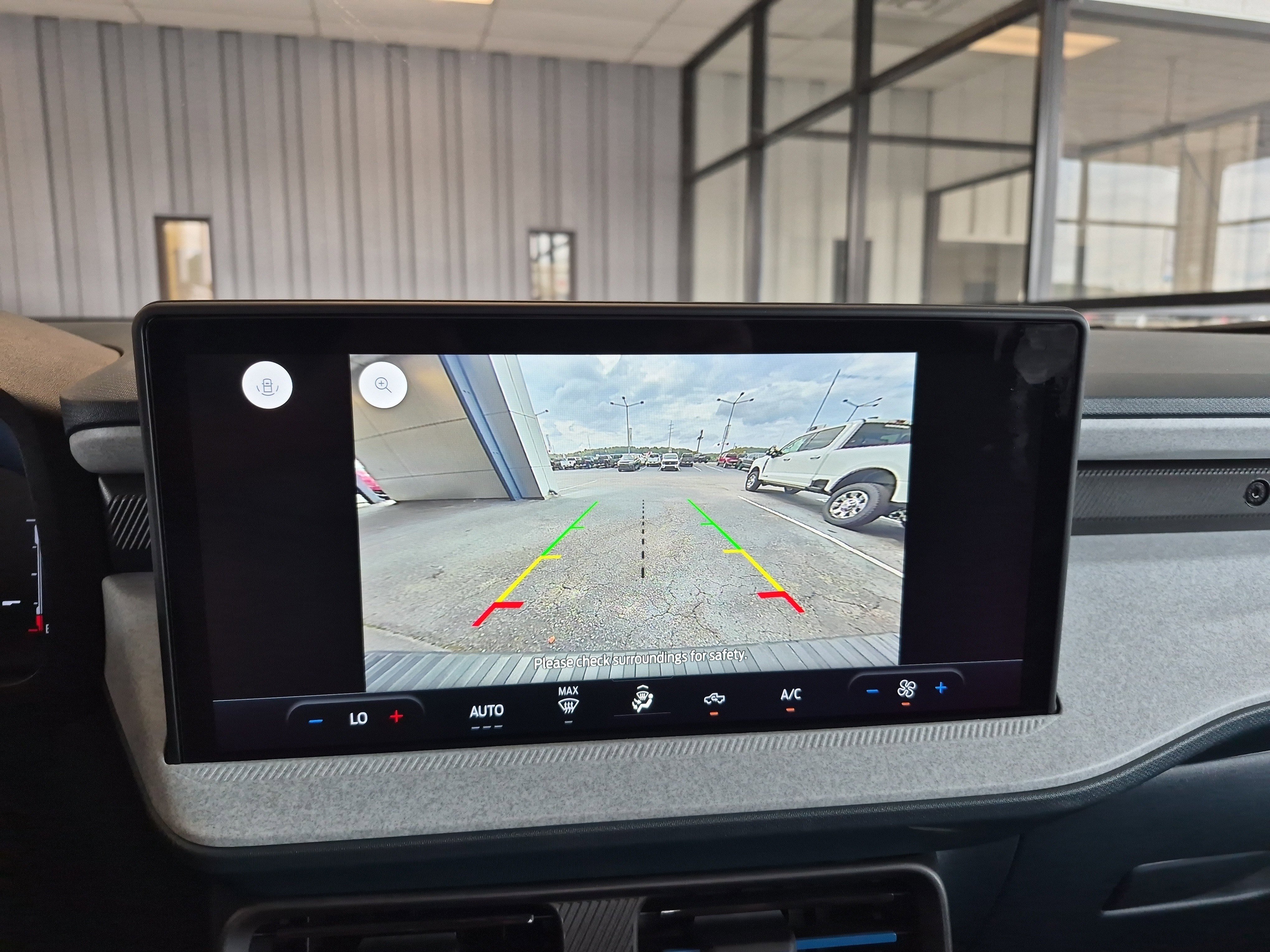 New 2025 Ford Maverick XLT image 34